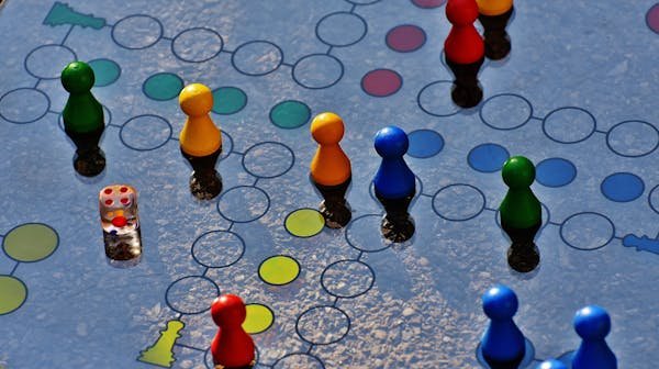 L'art de créer un jeu de société sur-mesure éco-responsable